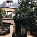 Huge Luxury Villa, 6 Beds And Baths, Terraces, Double Garage Villa *