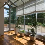 Villa Huge Luxury Villa, 6 Beds And Baths, Terraces, Double Garage