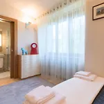 Villa Huge Luxury Villa, 6 Beds And Baths, Terraces, Double Garage Prag