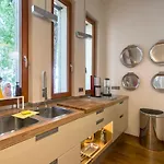 Villa Huge Luxury Villa, 6 Beds And Baths, Terraces, Double Garage