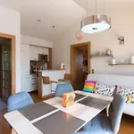 Villa Huge Luxury Villa, 6 Beds And Baths, Terraces, Double Garage