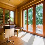 Villa Huge Luxury Villa, 6 Beds And Baths, Terraces, Double Garage Prag