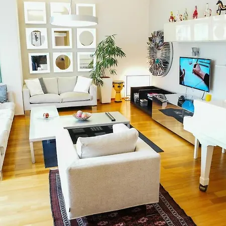 Willa Huge Luxury Villa, 6 Beds And Baths, Terraces, Double Garage *
