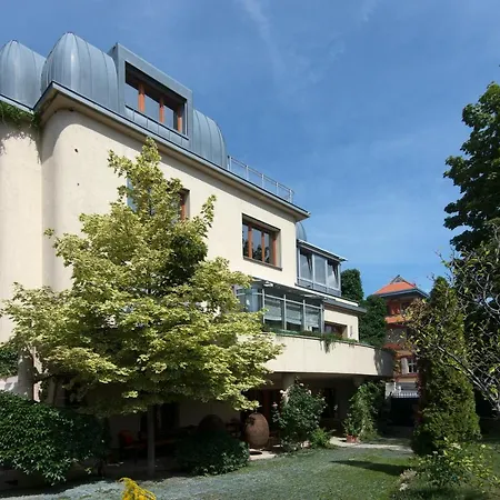 Huge Luxury Villa, 6 Beds And Baths, Terraces, Double Garage Willa