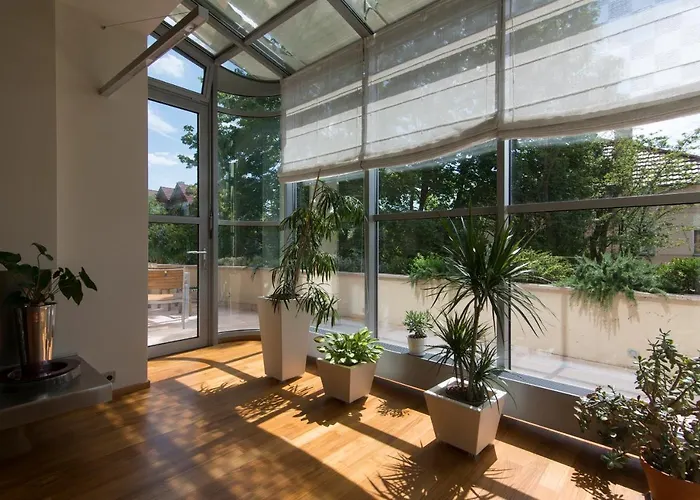 Villa Huge Luxury Villa, 6 Beds&baths, Terraces, Double Garage
