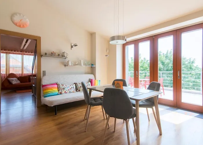 Villa Huge Luxury Villa, 6 Beds&baths, Terraces, Double Garage Prague
