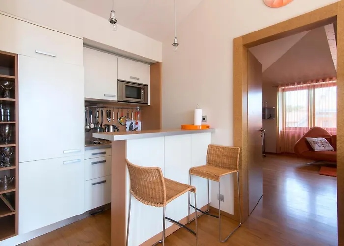 Villa Huge Luxury Villa, 6 Beds And Baths, Terraces, Double Garage Prag